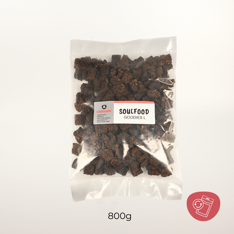 cadocare Dog Snacks - Soulfood Goodies L - Chicken, Sweet Potato & Elderberry